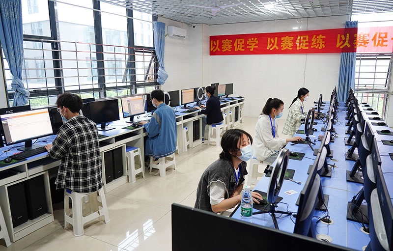 匠心筑夢·技贏未來 漣源市2022年職業(yè)技能大賽技術服務紀實